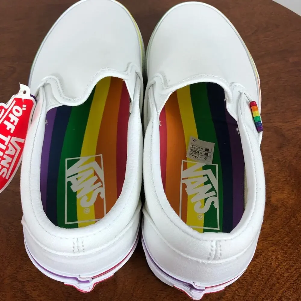 New Vans UA Classic Slip-On Sneakers White Canvas Women's Size 6